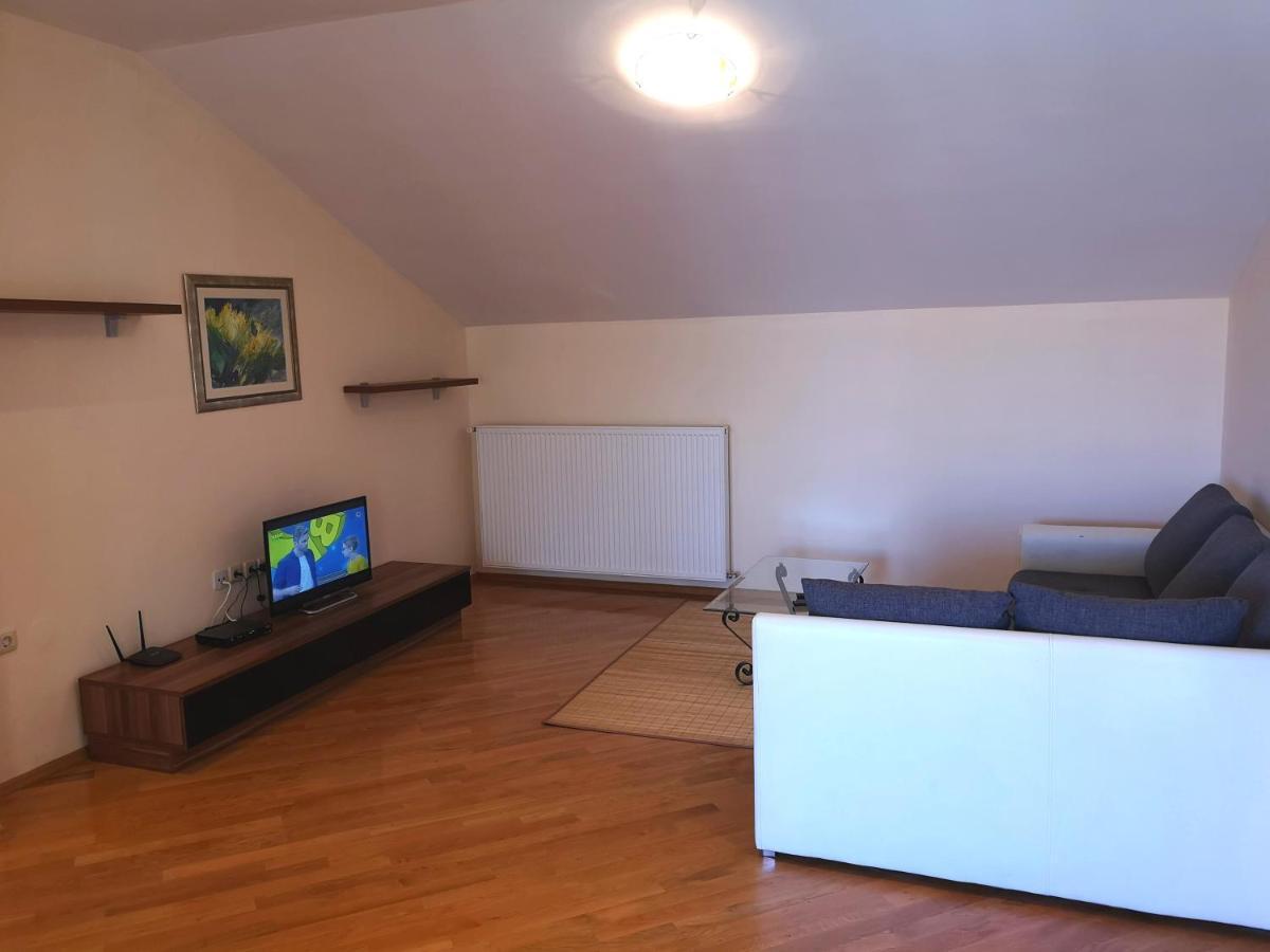 Apartments With A Swimming Pool Banjol, Rab - 11382 Zewnętrze zdjęcie