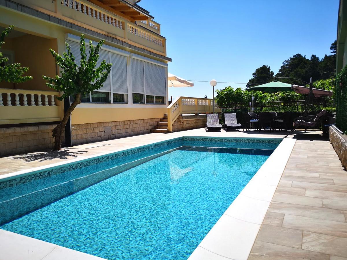 Apartments With A Swimming Pool Banjol, Rab - 11382 Zewnętrze zdjęcie