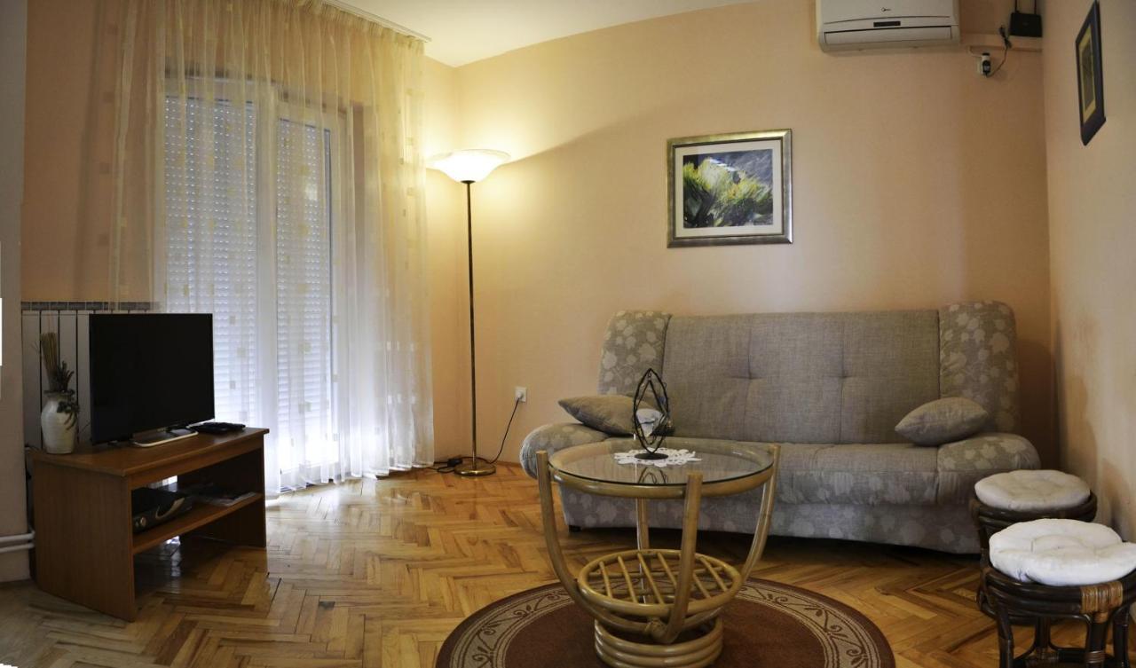 Apartments With A Swimming Pool Banjol, Rab - 11382 Zewnętrze zdjęcie