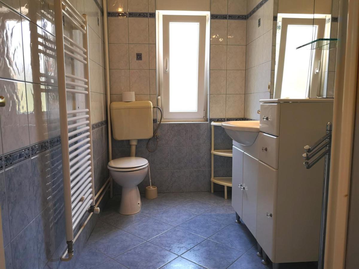 Apartments With A Swimming Pool Banjol, Rab - 11382 Zewnętrze zdjęcie
